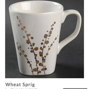 Tahari Home wheat sprig mug retired